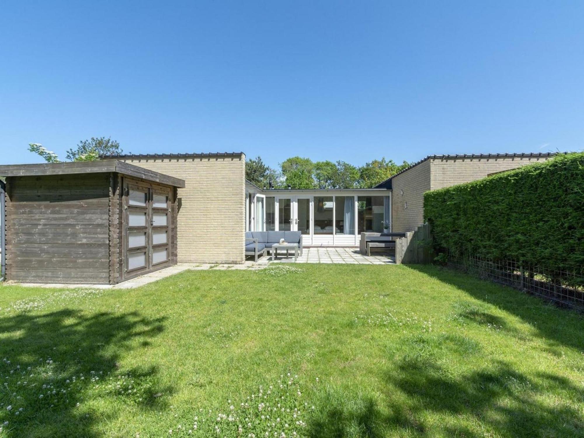 Cozy Bunglow With Garden Sint Maartensvlotbrug 外观 照片